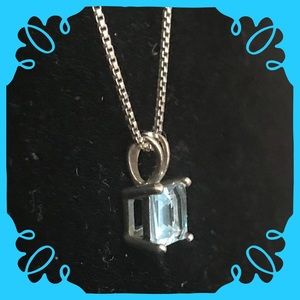 SILVER NECKLACE WITH SQUARE TOPAZ